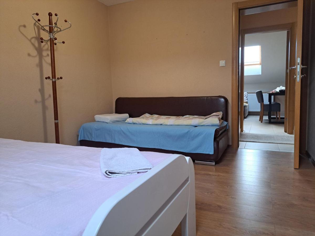 Apartman Avram Kotor Varos المظهر الخارجي الصورة
