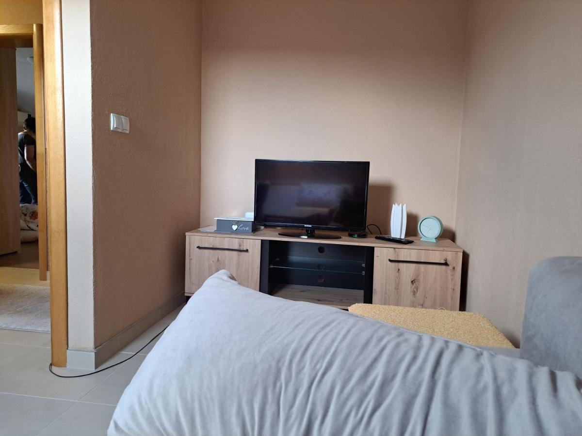 Apartman Avram Kotor Varos المظهر الخارجي الصورة