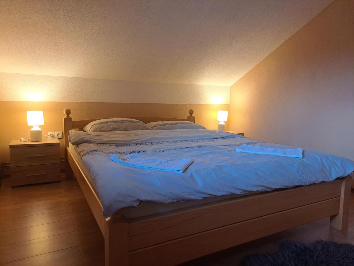 Apartman Avram Kotor Varos المظهر الخارجي الصورة